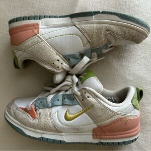 Nike White and Green Sneakers Low-Top Lace-Up